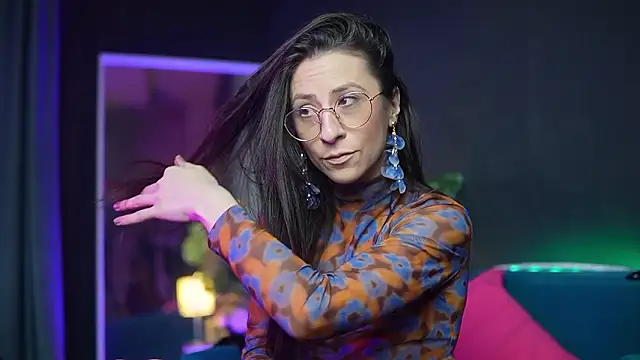 RubyRosa online show from March 10, 12:15 am