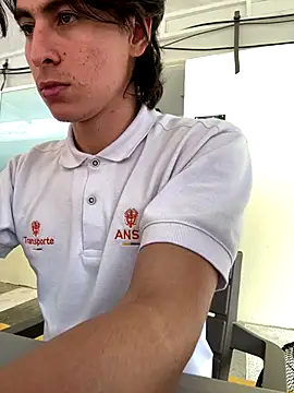 Snapshot of AlexanderHall chatting on October 22, 4:29 pm AlexanderHall online show from October 22, 4:29 pm