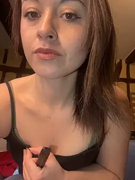 Snapshot of Toto-pika chatting on March 23, 7:34 am Toto-pika online show from March 23, 7:34 am