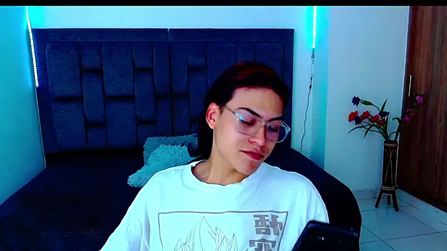 dirty model online show from September 27, 10:48 pm