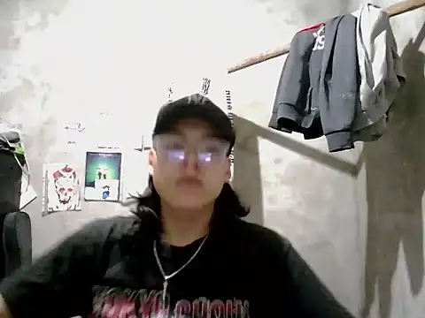 dirty model online show from April 26, 4:54 am