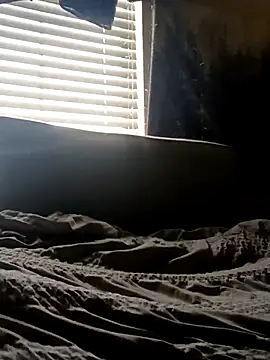 Snapshot of PremiumKitty chatting on February 15, 10:06 pm PremiumKitty online show from February 15, 10:06 pm