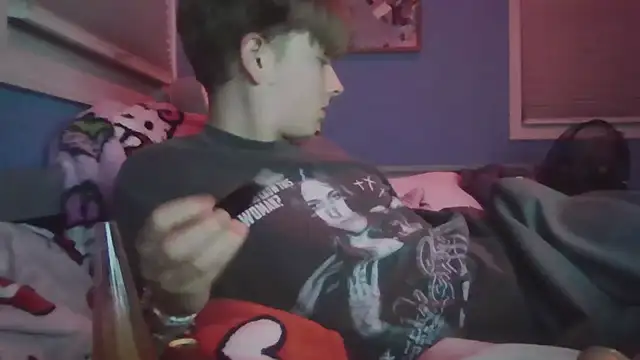 Snapshot of Liam_axel35 chatting on October 25, 12:40 am Liam axel35 online show from October 25, 12:40 am