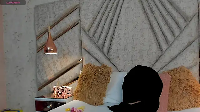 OliviaGarciaa online show from September 18, 3:08 am