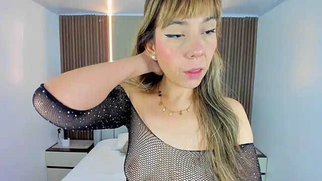 MELISSAROUGE online show from July 10, 1:47 pm