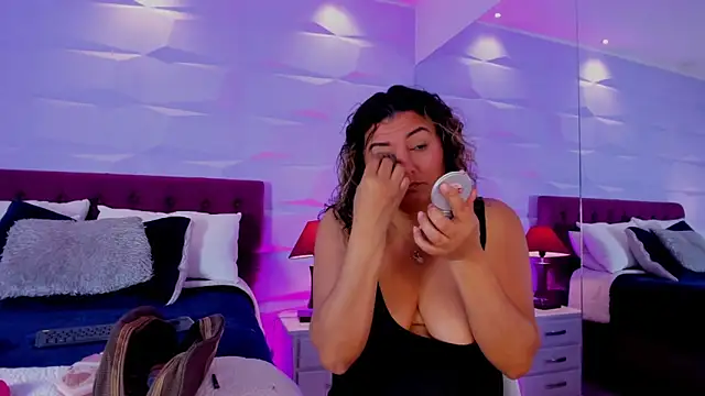 Nataly Foley online show from February 25, 7:34 pm