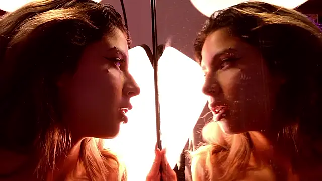 Snapshot of jupiter_sin_h chatting on February 14, 11:12 pm jupiter sin h online show from February 14, 11:12 pm