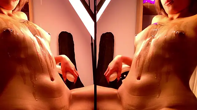 Snapshot of jupiter_sin_h chatting on February 25, 11:03 pm jupiter sin h online show from February 25, 11:03 pm