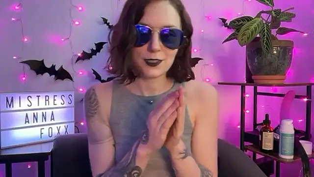 mistressannafoxx online show from October 28, 5:26 pm