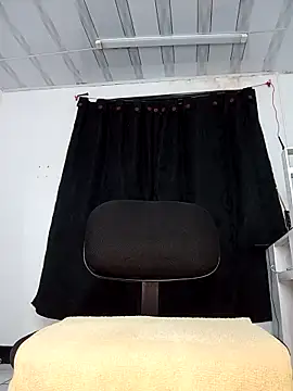 Victoriia-69 online show from November 27, 4:36 am