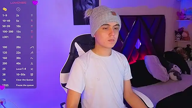 derek greyy  online show from September 19, 7:14 pm