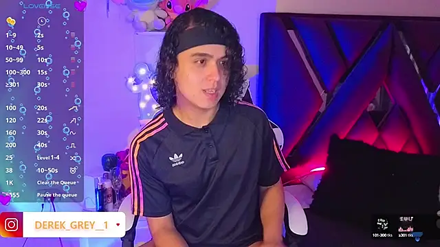 derek greyy  online show from October 5, 7:56 pm