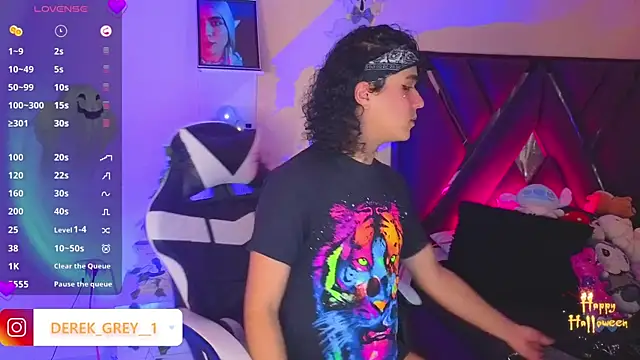 derek greyy  online show from November 5, 7:14 pm