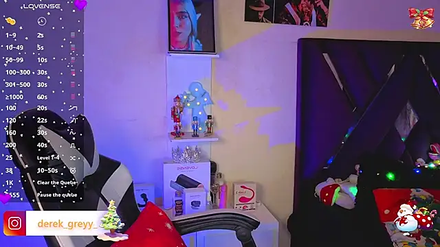 derek greyy  online show from December 15, 7:40 pm