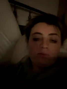 Snapshot of M1l3yD3w chatting on November 29, 2:25 am M1l3yD3w online show from November 29, 2:25 am