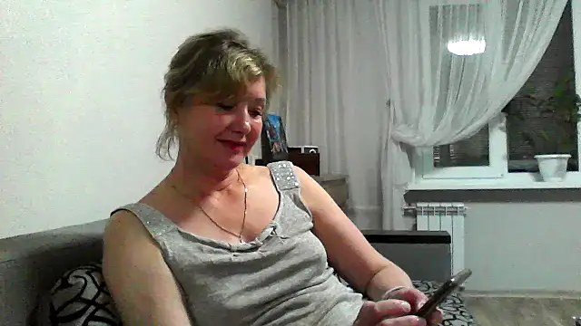 IrynaMolbertx online show from October 8, 7:33 pm