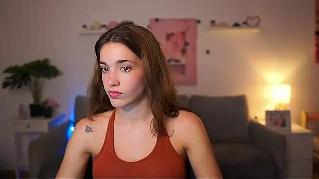 Snapshot of kissie_cat chatting on September 21, 1:13 pm kissie cat online show from September 21, 1:13 pm