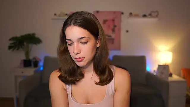 Snapshot of kissie_cat chatting on November 14, 7:23 pm kissie cat online show from November 14, 7:23 pm