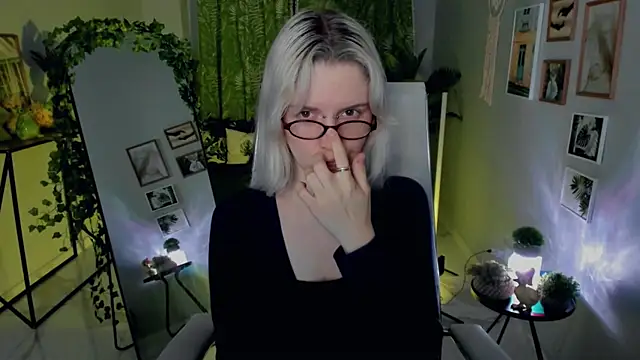 BethanyCloud online show from June 10, 2:23 am