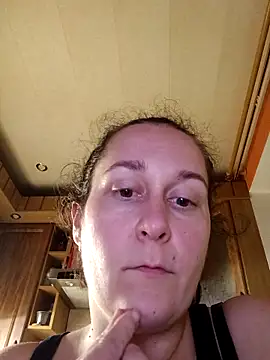 Snapshot of Amandda_ chatting on October 4, 4:49 pm Amandda online show from October 4, 4:49 pm