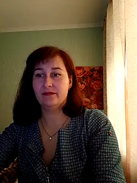 Amandda  online show from May 13, 6:11 am