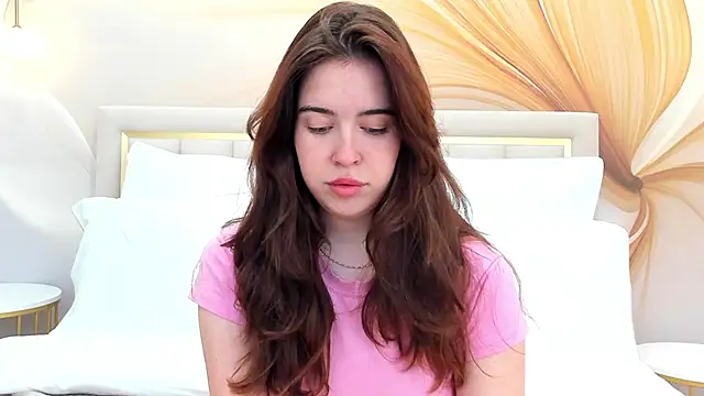 Snapshot of KimberlyBond chatting on September 15, 4:18 pm KimberlyBond online show from September 15, 4:18 pm