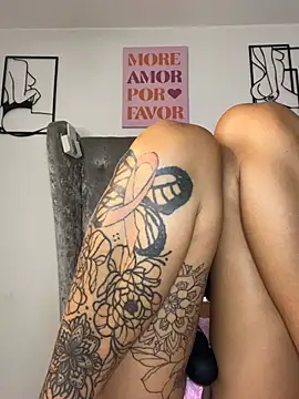 Rosieredxox online show from May 25, 5:57 am