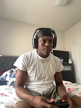 Snapshot of labishyoung25 chatting on December 5, 5:20 pm labishyoung25 online show from December 5, 5:20 pm