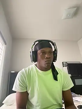 Snapshot of labishyoung25 chatting on March 29, 10:10 pm labishyoung25 online show from March 29, 10:10 pm