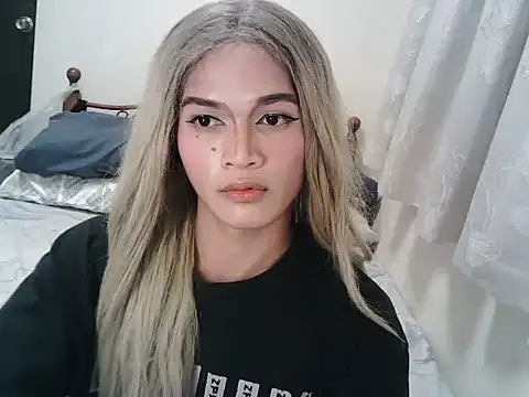 Taylor smith 0 online show from October 27, 12:53 pm