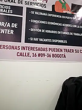 Mia-Glow online show from December 1, 11:59 am