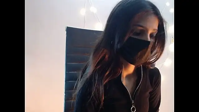  kamyaa09 online show from December 3, 1:46 am