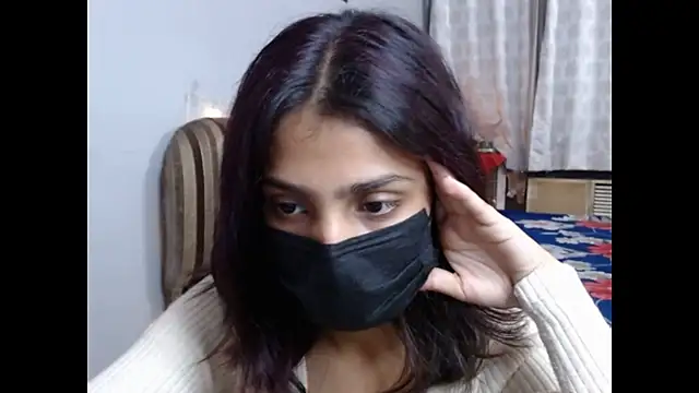 Snapshot of _kamyaa09 chatting on December 17, 1:06 pm kamyaa09 online show from December 17, 1:06 pm