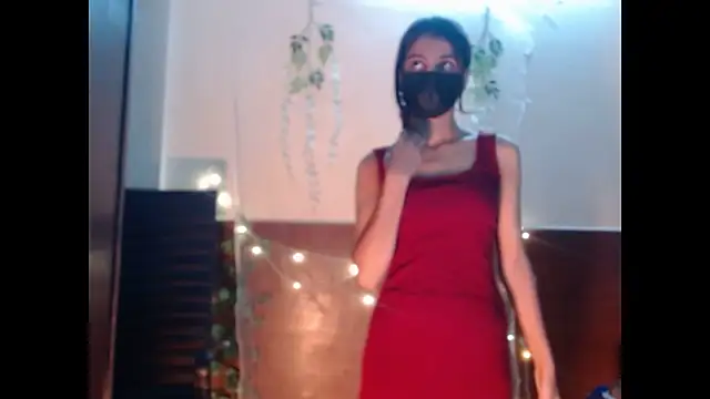 Snapshot of _kamyaa09 chatting on January 9, 9:01 am kamyaa09 online show from January 9, 9:01 am