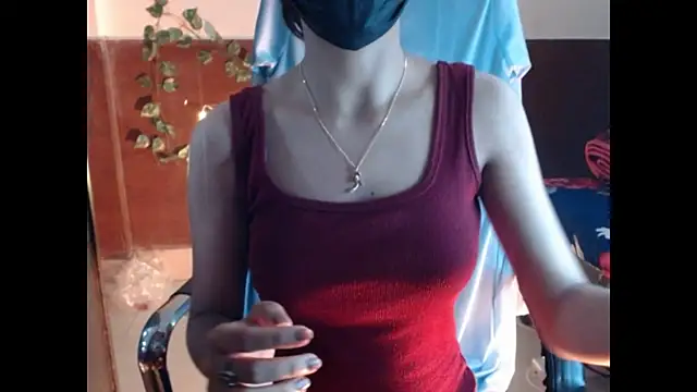 Snapshot of _kamyaa09 chatting on February 9, 5:39 pm kamyaa09 online show from February 9, 5:39 pm