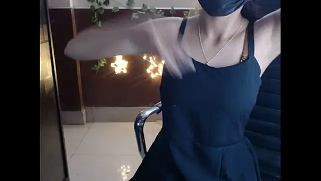 Snapshot of _kamyaa09 chatting on March 3, 11:27 am kamyaa09 online show from March 3, 11:27 am