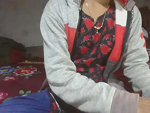 mala2580 online show from December 3, 7:01 pm