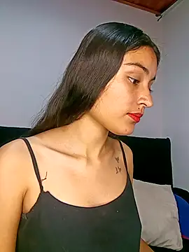 hotwife26 online show from February 4, 2:06 am