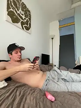 Snapshot of shyandchilling chatting on March 4, 4:24 pm shyandchilling online show from March 4, 4:24 pm