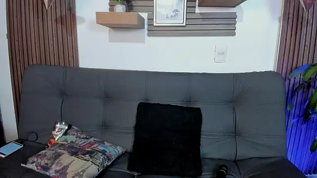 April  foxx online show from October 4, 3:43 pm