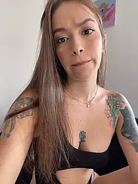 alysa g  online show from July 5, 9:00 pm