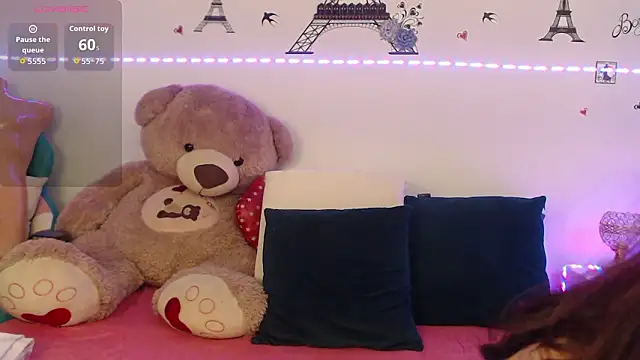 arianajoliee online show from January 14, 11:09 pm