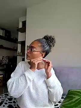 Snapshot of BiiancaEstradaa chatting on July 10, 7:38 pm BiiancaEstradaa online show from July 10, 7:38 pm