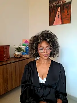 Snapshot of BiiancaEstradaa chatting on July 25, 10:07 pm BiiancaEstradaa online show from July 25, 10:07 pm