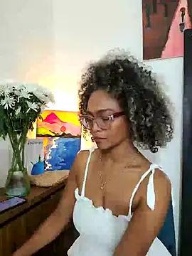 Snapshot of BiiancaEstradaa chatting on July 30, 10:53 pm BiiancaEstradaa online show from July 30, 10:53 pm
