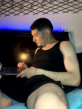 Snapshot of Ian_kai chatting on October 19, 1:50 am Ian kai online show from October 19, 1:50 am