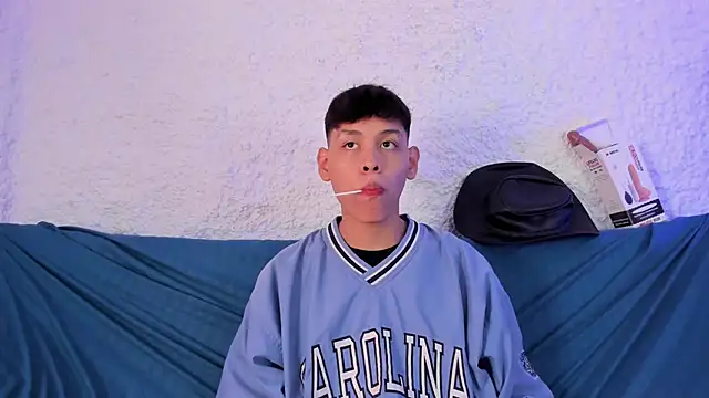 zeus blaze online show from November 19, 7:47 pm