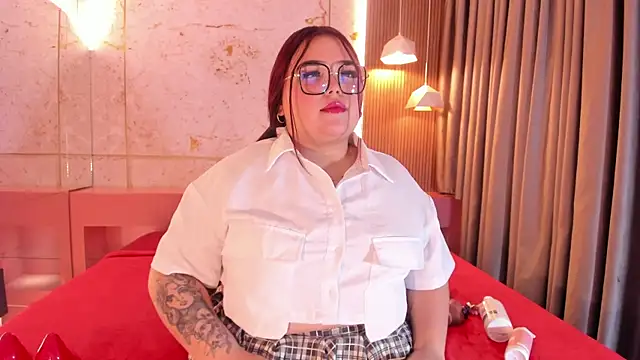 Lushi Love online show from July 12, 3:30 am