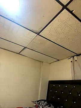 Snapshot of Mia_jhoonson chatting on November 19, 10:37 am Mia jhoonson online show from November 19, 10:37 am