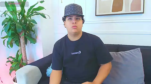 Naim Bennetsex online show from October 27, 6:45 pm